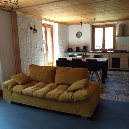 Tres bel appartement dans une maison avec SPA Séez Extérieur photo