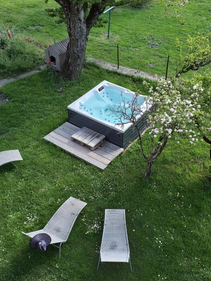Tres bel appartement dans une maison avec SPA Séez Extérieur photo